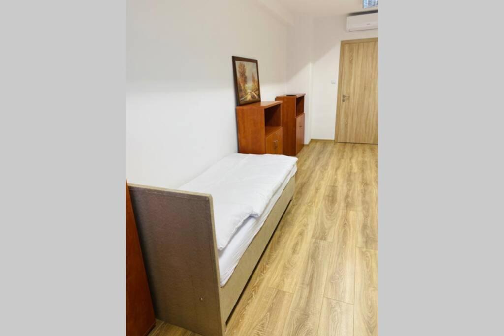 Apartman Solax, Ucnovska 8, Kosice Saca Экстерьер фото