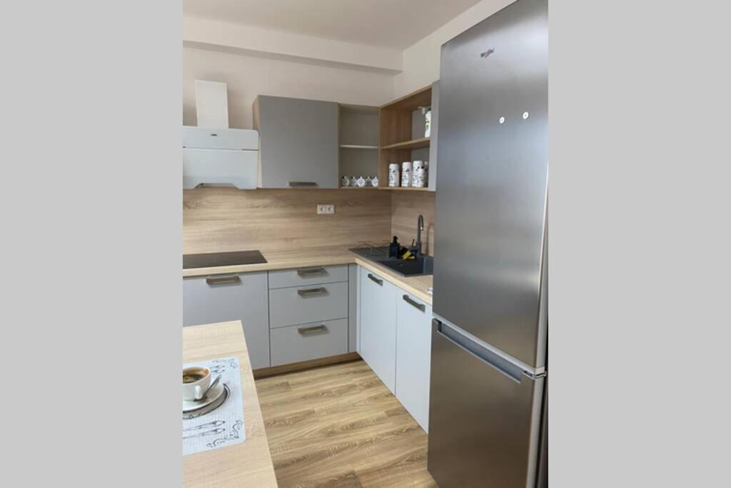 Apartman Solax, Ucnovska 8, Kosice Saca Экстерьер фото